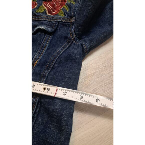 Blank NYC Denim Trucker Jacket Womens Distressed Floral Embroidered Sz XS - Picture 6 of 8
